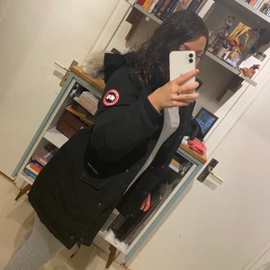 Canada goose jacka - Canada goose jacka storlek xs så gott som ny inga synliga defekter😊 priset kan diskuteras