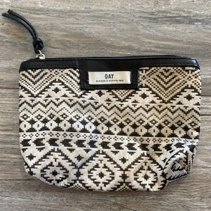  Necessär day - Säljer en super söt necessär 🤍