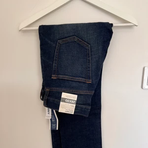 Helt nya jeans  - Köpta i usa på Old Navy och har aldrig använts. 28x30