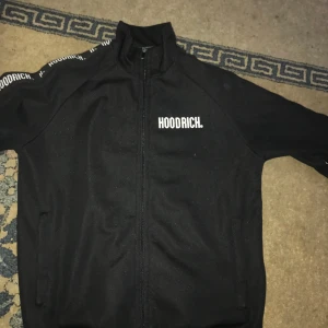 Hoodrich dress - Haft dressen i en vecka o jag jag testa den en gång sen tröttna ja direkt