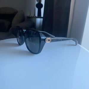 Solglasögon  - Aldrig använda 