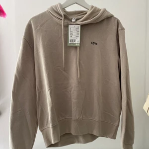 Hoodie - Helt oanvänd hoodie med lappen kvar, alltså nyskick