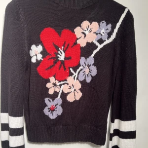 Stickad tröja - Stickad H&M tröja 