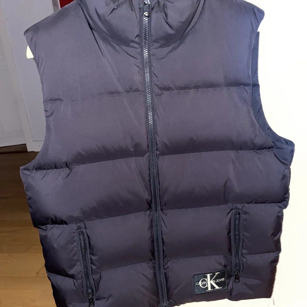 Calvin Klein Jeans väst Skick 9/10 Strl S (fits S/M. Takit.