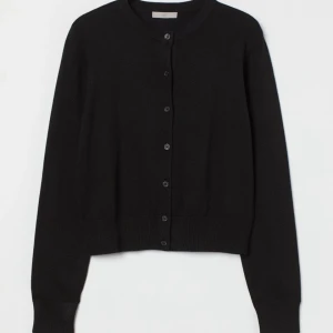 Svart kofta - Säljer min superfina kofta från hm i strlk S💗