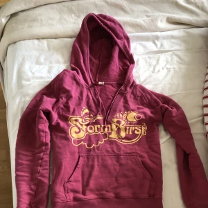 Huvtröja - Supercool vintage Huvtröja hittad second hand