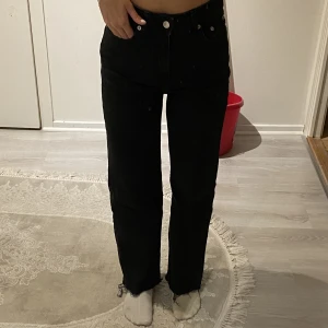 Jeans - Fina jeans från lager 157 som passa mig bra i längden som är 160cm