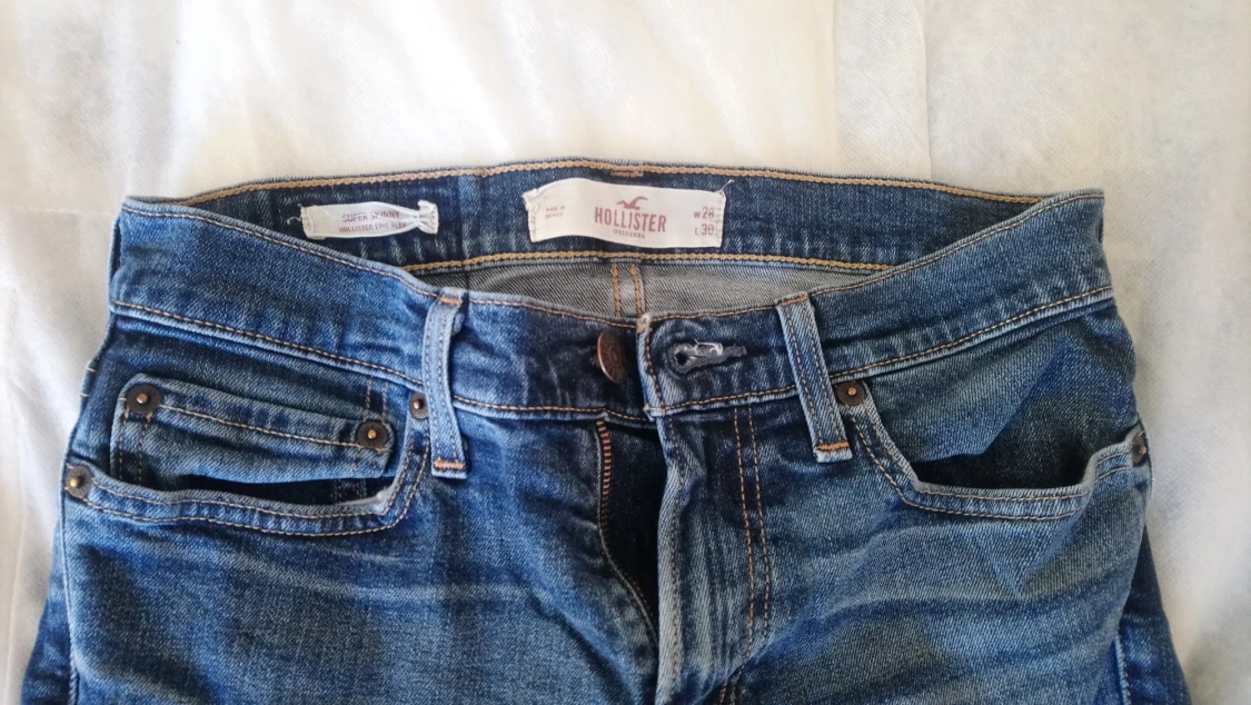 Hollister jeans i nyskick! - 91