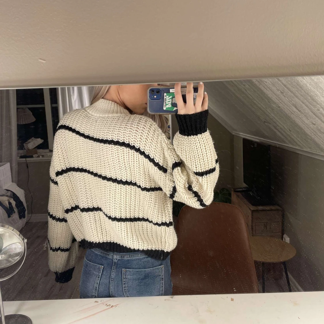 Stickad tröja stl S  - 91