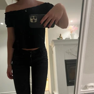 topp  - super gullig topp som man kan ha på olika sätt! 