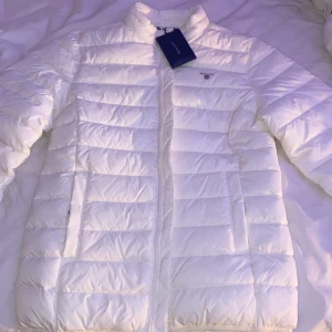 Jack  - Helt oanvänd, ny gant jacka. Barn storlek men passar s/m