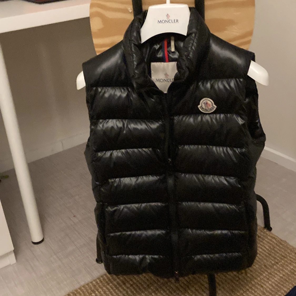 Moncler väst  - 91