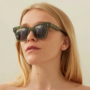 Chimi solglasögon  - Solglasögon från Chimi, modell 005 färg KIWI. Så snygga och passar till allt🙏🏼