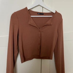 Zara topp - En snygg tröja från zara, använd några gånger bara 