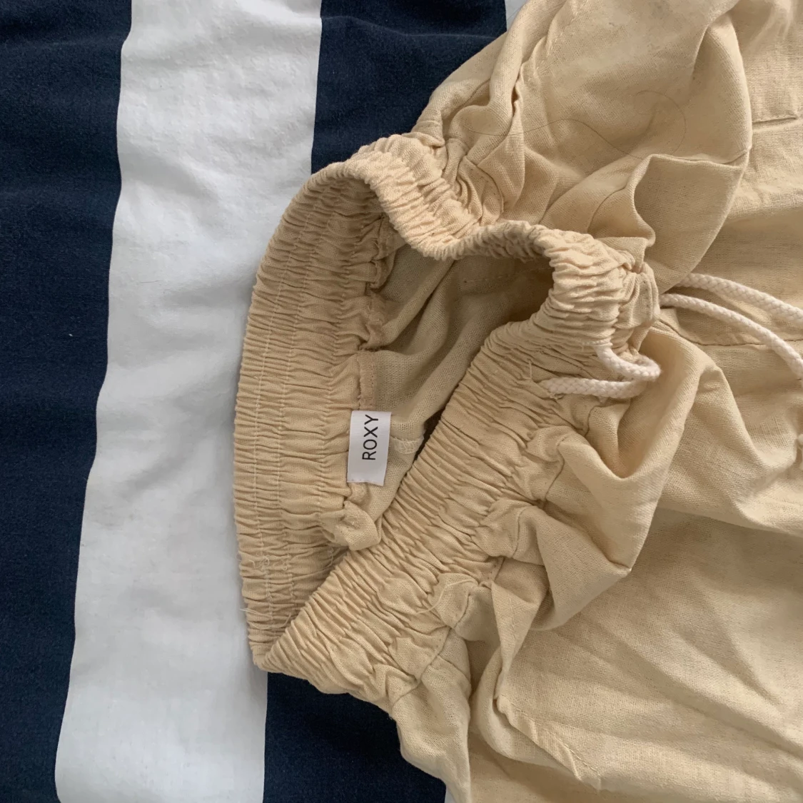 Roxy linnebyxor storlek S  - 90