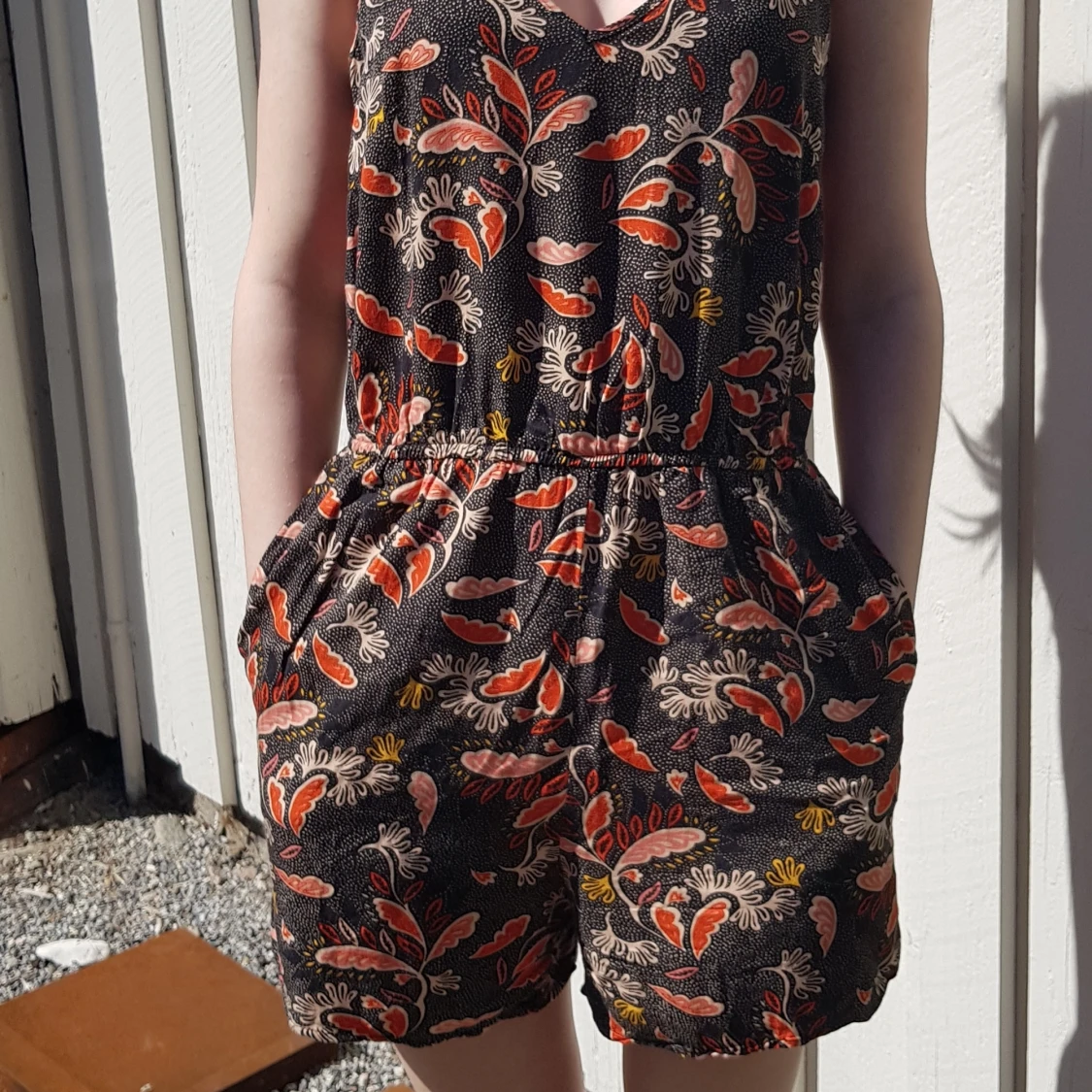 Kort byxdress i strl 36 H&M  - 91