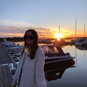 Jacka från ginatricot  - Jacka/overshirt från ginatricot. Storleken är S & färgen är cremevit