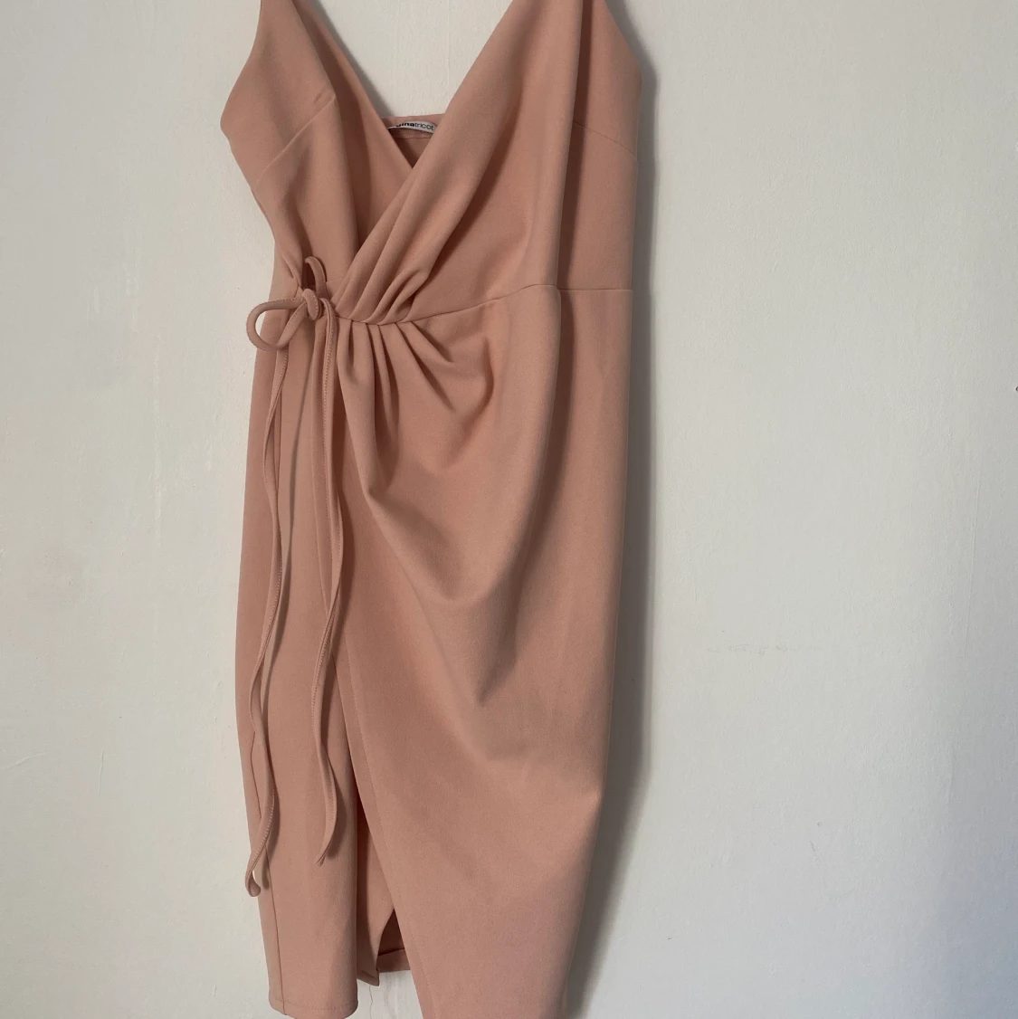 Omlottklänning i gameldagsrosa🌸 - 90