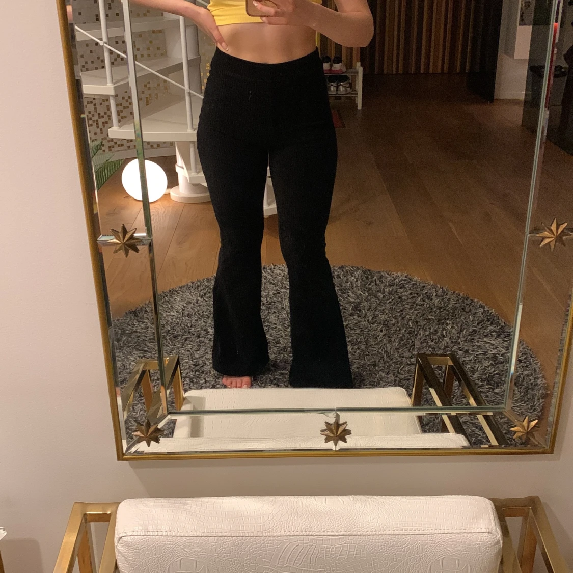 Svarta bootcut byxor 