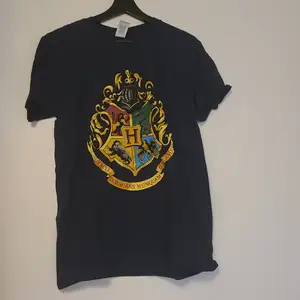Harry Potter t-shirt. Blå. Oanvänd.