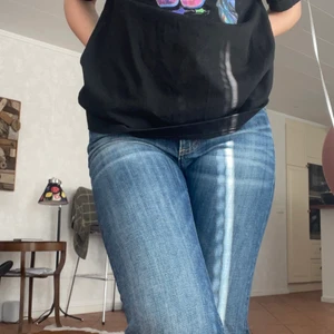 Lågmidjade jeans - Super fina Lågmidjade jeans från crocker, storlek 28 men mer som en 26💕