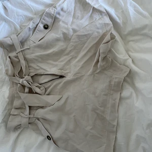 Shorts - Snygga shorts från H&M. Använda endast en gång så är som nya! 