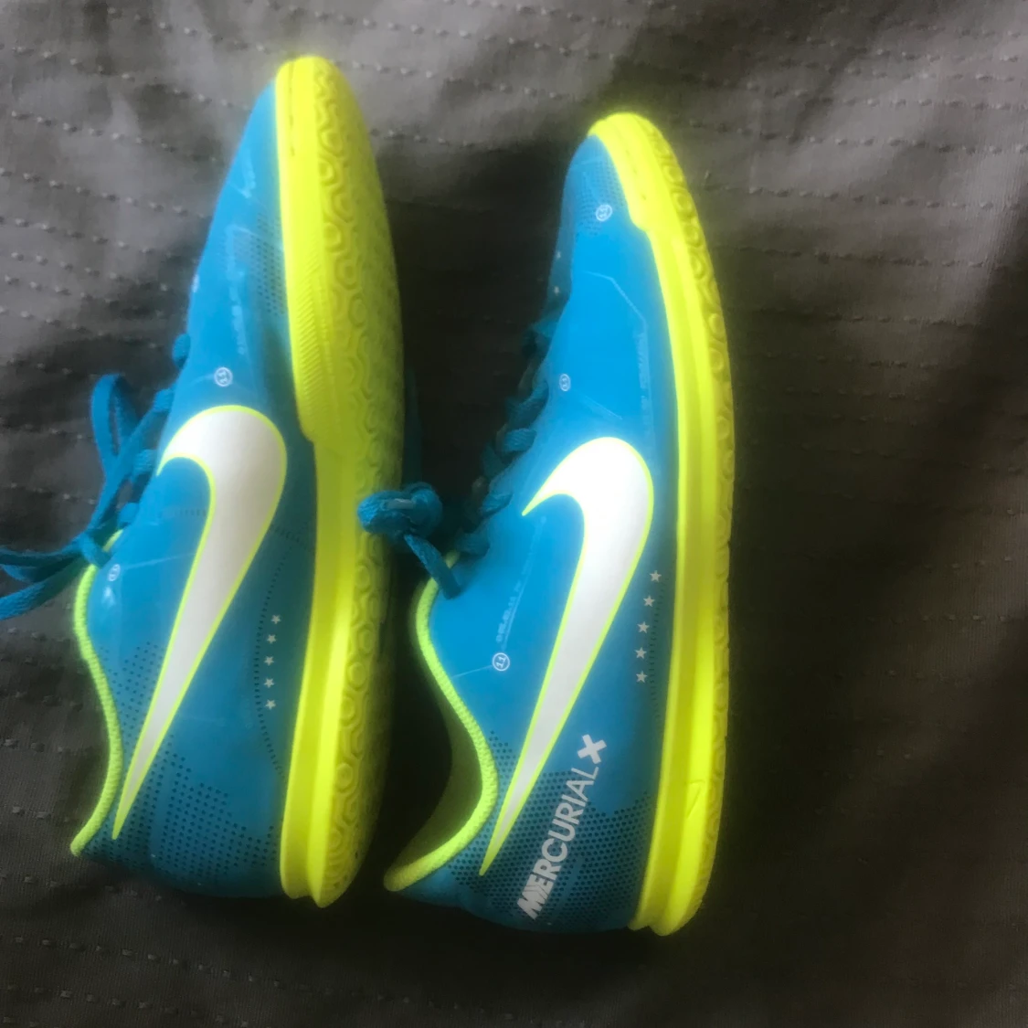 Nike Mercurials fotbollsskor  - 90