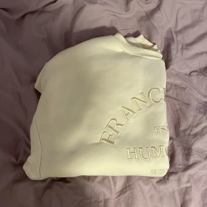 Sweather - Jättemysig hoodie och skönt material!  Ljus beige 