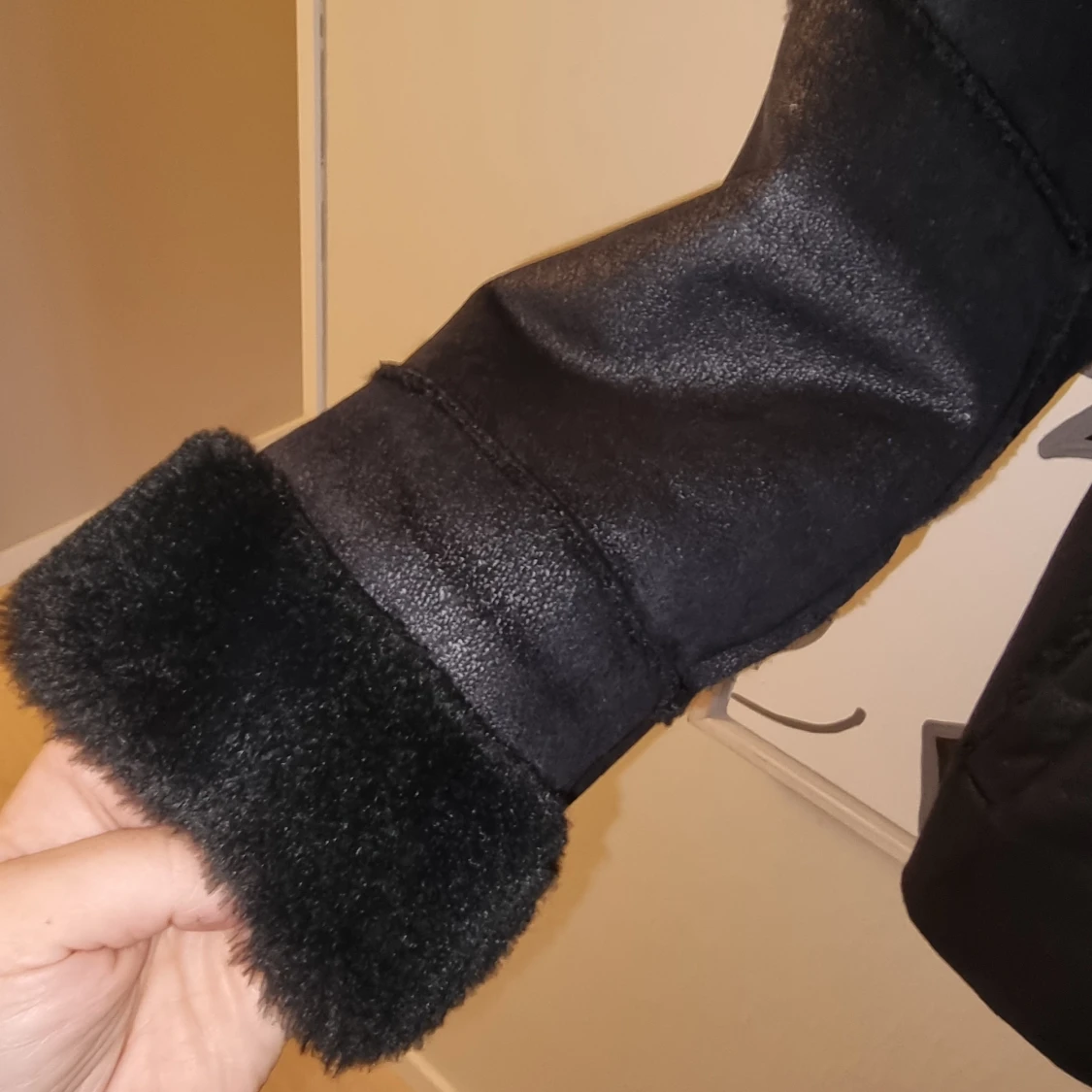 Underbar Modströms pälsjacka S - 91