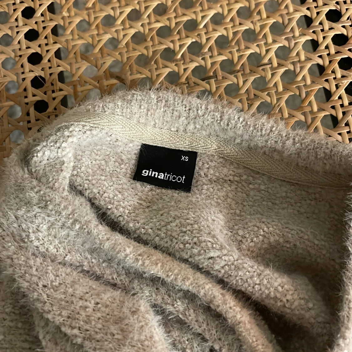 Tröja från Gina tricot  - 91