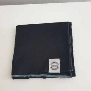 BUFF OXC Comfy Double Stripe - Lättvikt. Aldrig använd   Vindresistent. Andningsbart material. Mikrofiber Polyester