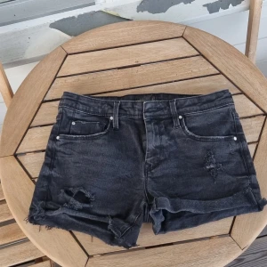 Black Ripped Shorts S - Basic black shorts, I wore them once so they're in perfect condition