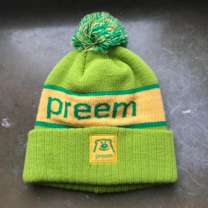 rolig mössa  - mössa köpt på loppis