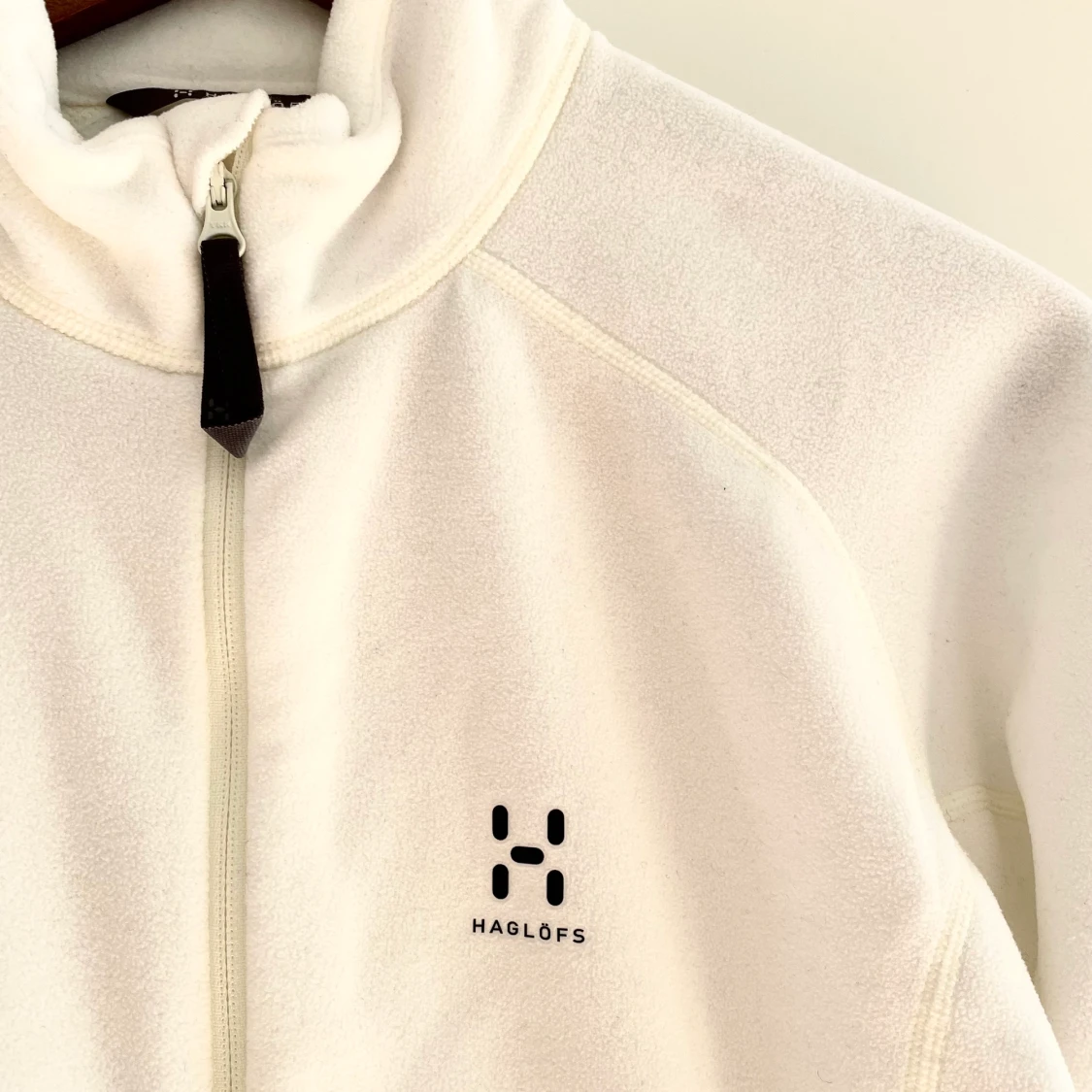 Vit Haglöfs microfleece jacka i storlek M - 90