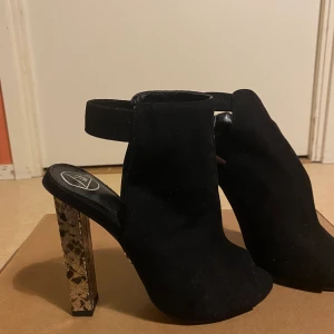 Missguided - Helt nya oanvänd.