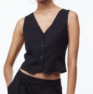 Kostymväst - Helt oanvänd kostymväst i svart!