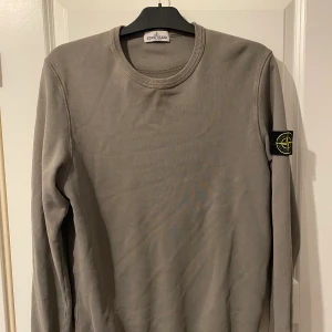 Stone island  - Stone tröja Size-M Cond-8/10  