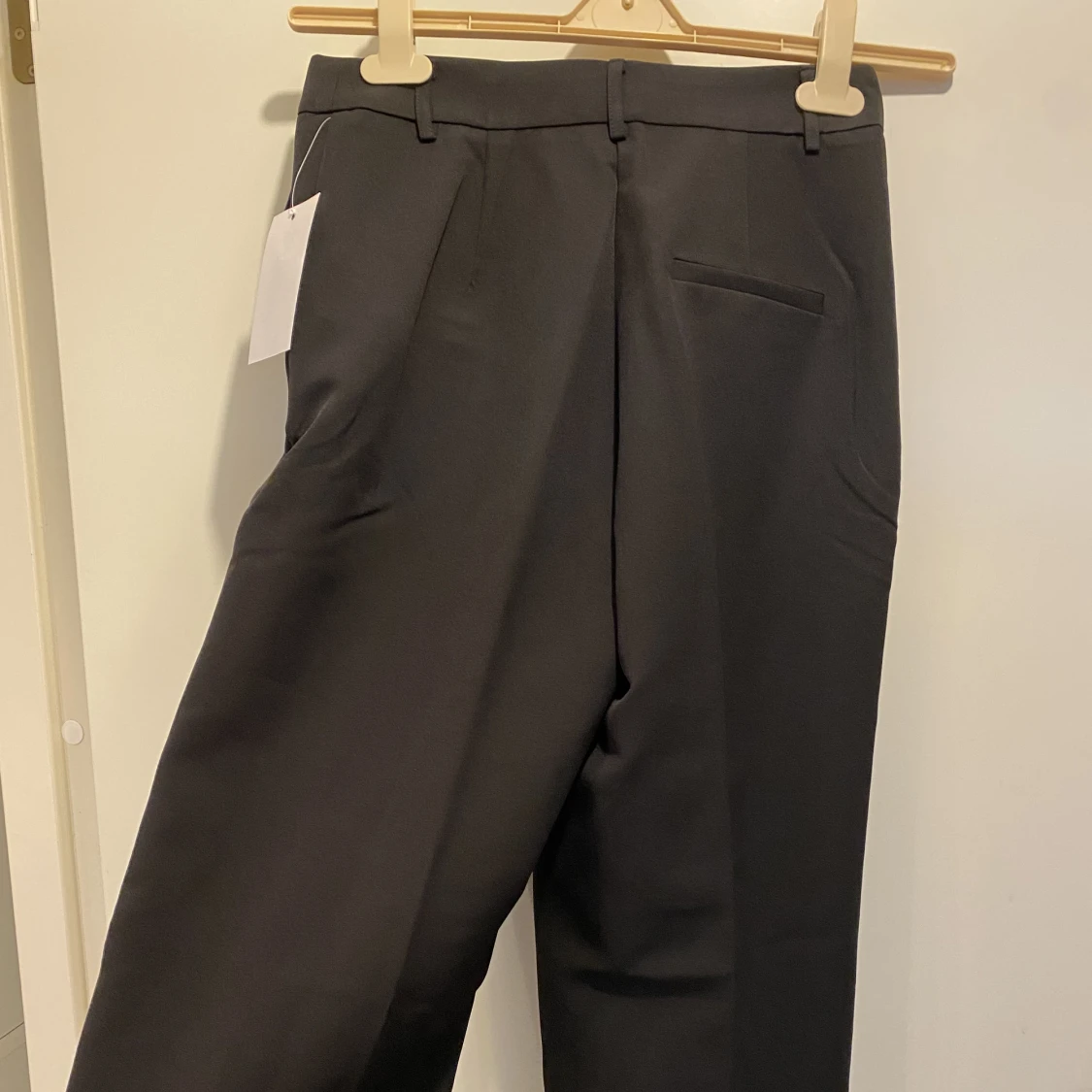 Helt nya kostymbyxor - 91