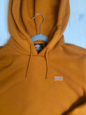 Dickies hoodie - Andvänd 1/2 gång lol. Nyskick då va