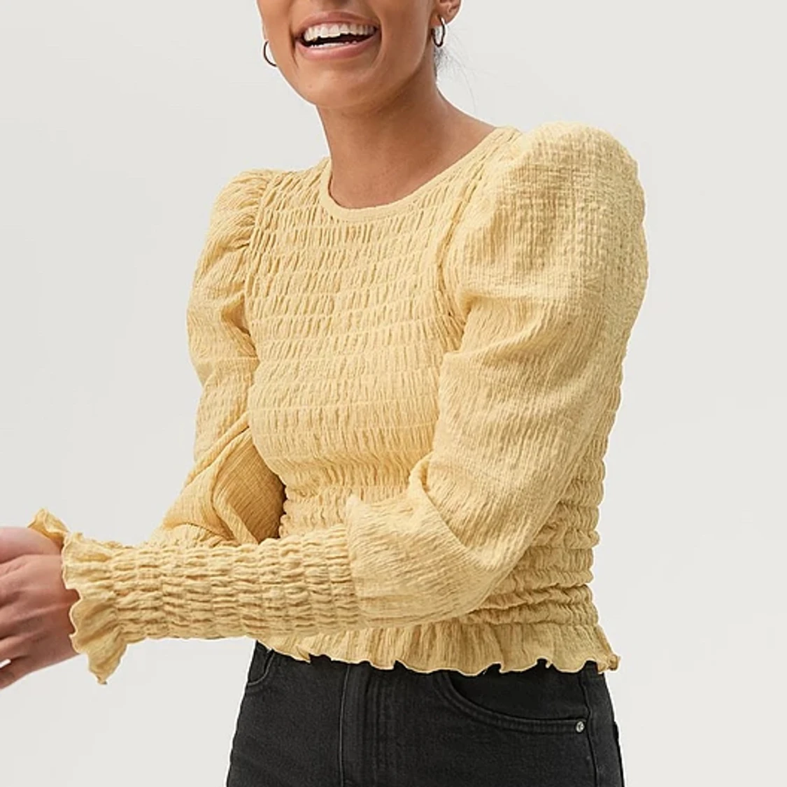 Smockad topp från Gina - 90