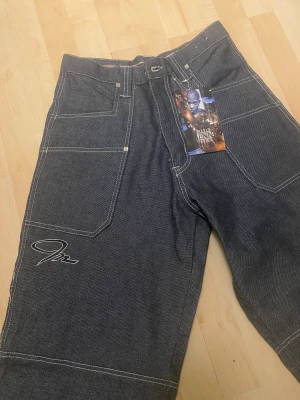 Bästa Sir Benni Miles jeansen, helt oanvända! - Svinsnygga, helt nya (lappen kvar) aldrig använda, Sir Benni Miles jeans! Strokirk 29 Tyvärr passade dom inte mej:(