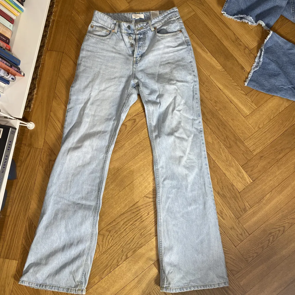 Jättesnygga mid rise jeans. Nästan oanvända . Jeans & Byxor.