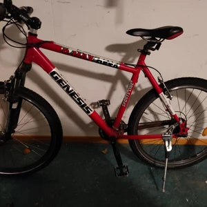 Genesis b-max beta energy MTB - Bra skick. 