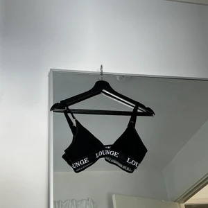 bralette loungeunderwear - använd en gång, normal storlek xs, frakt på 66kr tillkommer 
