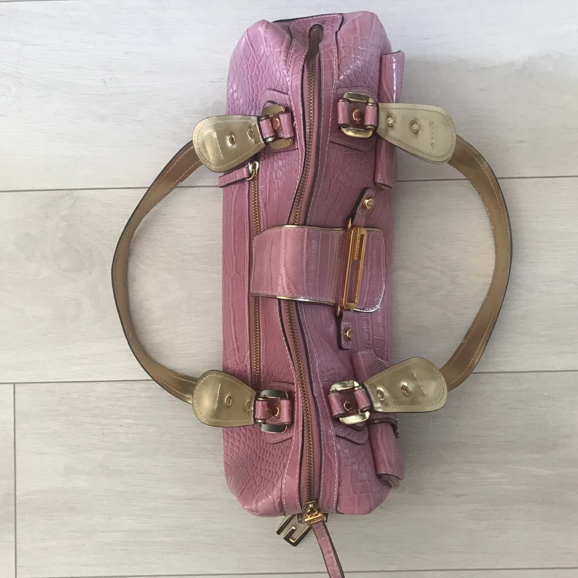 y2k rosa guess väska - 90