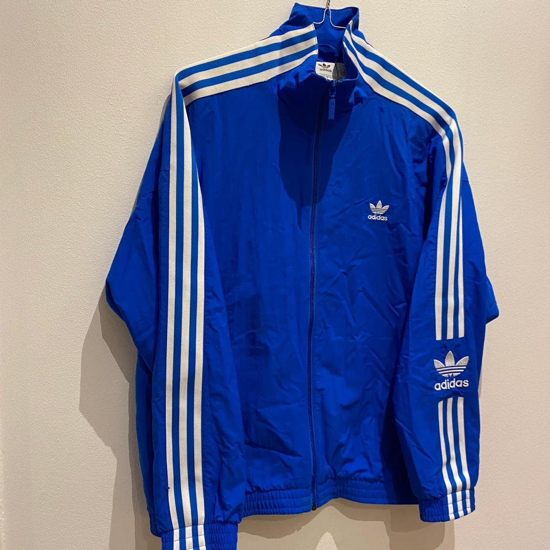 Adidas blå jacka 38 - 90
