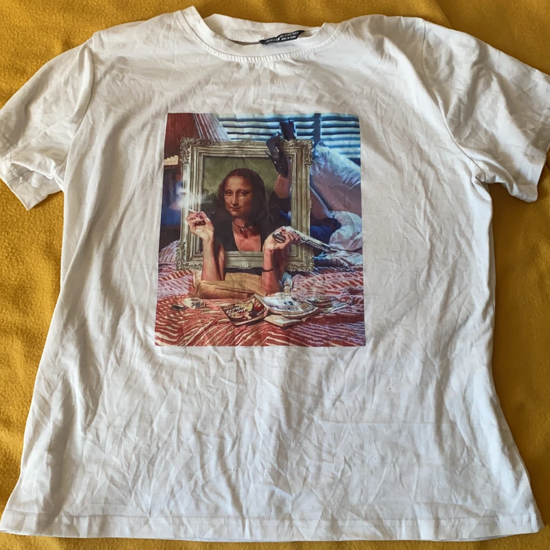 En rolig t-shirt i storlek m