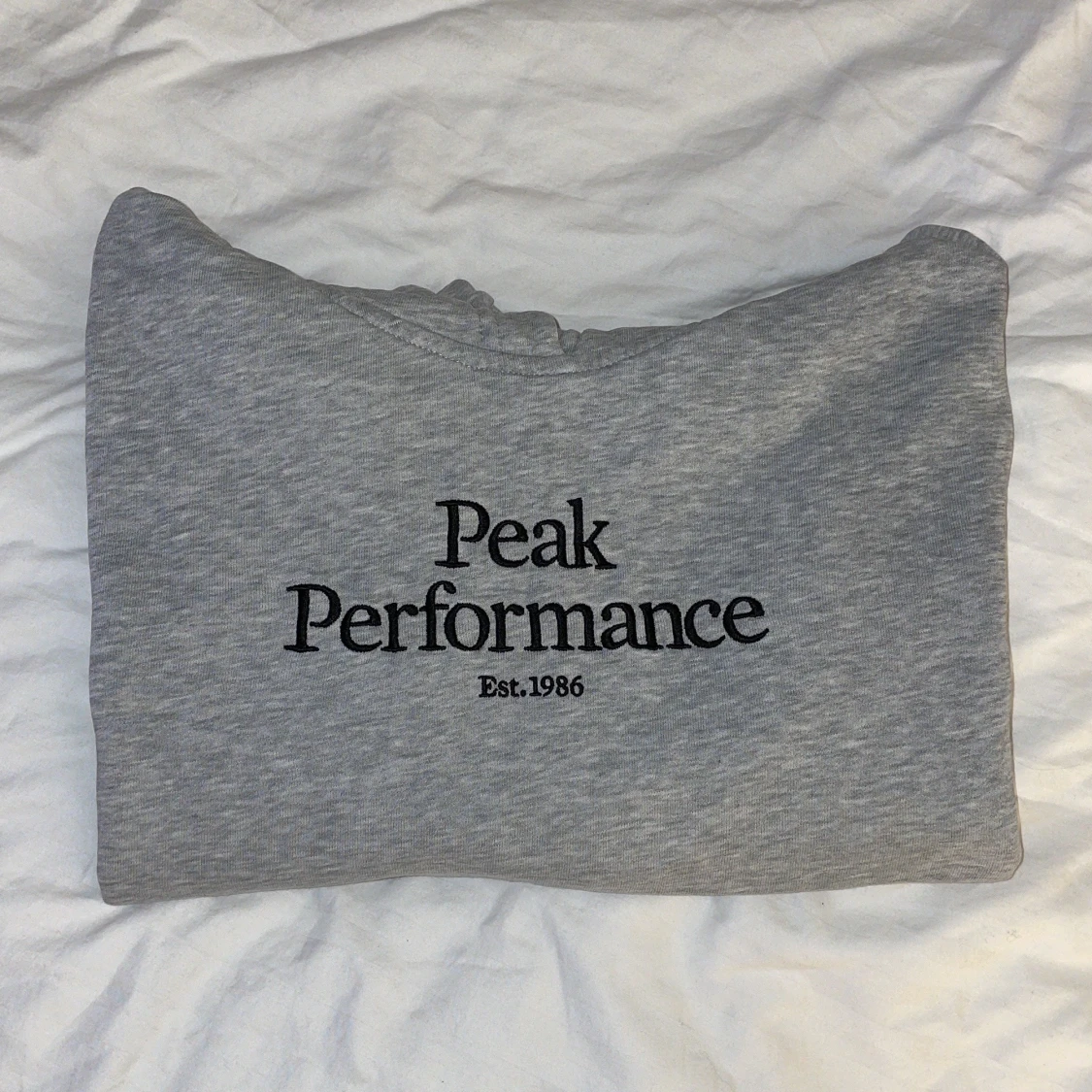 Peak performance hoodie  - 90
