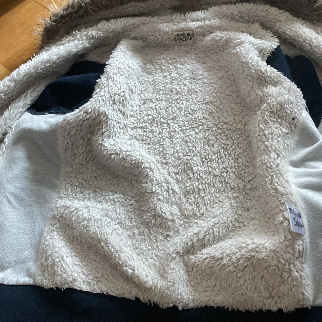 Sweat molly bracken  - 90