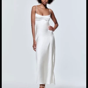 Zara klänning  - Helt ny i storlek s 